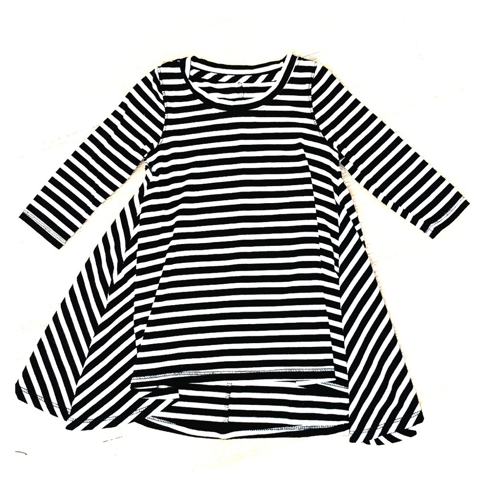 {AFTON STREET} BLACK & WHITE STRIPED DRESS